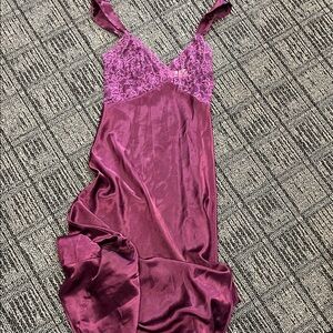 VICTORIAS SECRET GOLD LABEL VINTAGE PURPLE SEXY MAXI NIGHTGOWN GOWN DRESS M